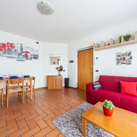 Cozy Apt - Private Parking & Terrace Διαμέρισμα Μιλάνο Εξωτερικό φωτογραφία